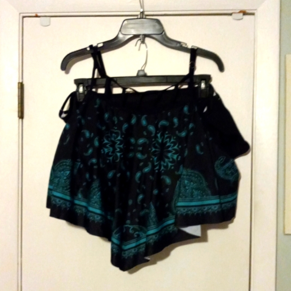 Rose gal swim 2 piece fits like 3x New never been worn!